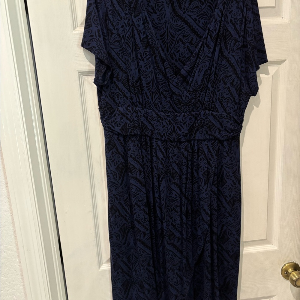 Elegant Navy Blue/Black Print Dress